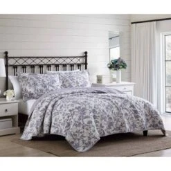 Delila Quilt & Sham Set Plum - Laura Ashley