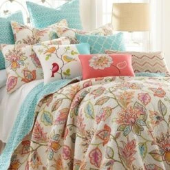 Sophia Quilt and Pillow Sham Set - Levtex Home