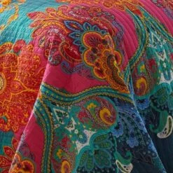 Mackenzie Quilt and Pillow Sham Set - Levtex Home -QUILTS Sales unnamed file 1186