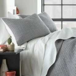 City Scene Leaves Quilt Set -QUILTS Sales unnamed file 1298