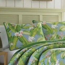 Aregada Dock Quilt & Sham Set - Tommy Bahama Cream