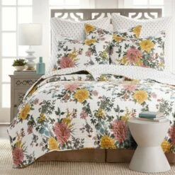 Briar Quilt and Pillow Sham Set - Levtex Home