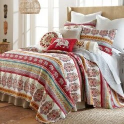 Eshani Quilt Set Red - Mudhut -QUILTS Sales unnamed file 1628