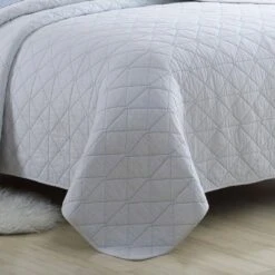 Kelsey Quilt & Sham Set White - Poppy & Fritz -QUILTS Sales unnamed file 1706