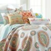 Mayla Medallion Quilt and Pillow Sham Set - Levtex Home -QUILTS Sales unnamed file 1846