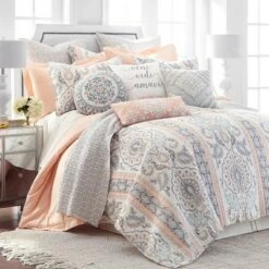 Darcy Quilt and Pillow Sham Set - Levtex Home -QUILTS Sales unnamed file 1857