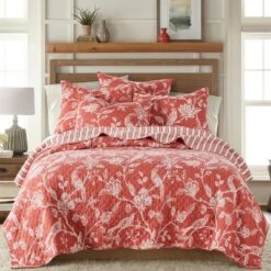 Tanzie Quilt and Pillow Sham Set - Levtex Home