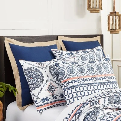 Caperoad Medallion Quilt and Pillow Sham Set - Levtex Home 4 Caperoad Medallion Quilt and Pillow Sham Set - Levtex Home - Image 2