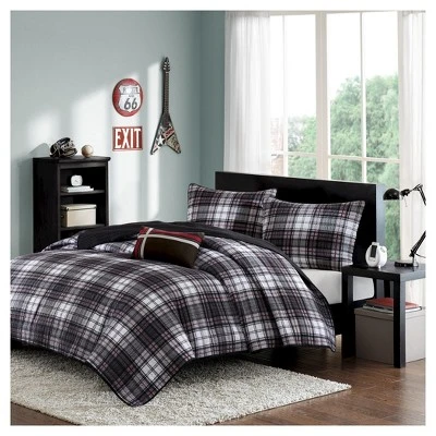 Mi Zone Shawn Plaid Quilted Coverlet Set - Black 9 Mi Zone Shawn Plaid Quilted Coverlet Set - Black - Image 7