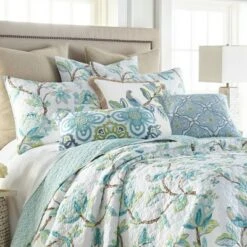Cressida Floral Quilt and Pillow Sham Set - Levtex Home