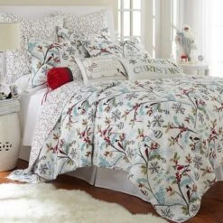 Holly Holiday Quilt Set - Levtex Home