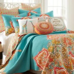 Mariska Damask Quilt and Pillow Sham Set - Levtex Home -QUILTS Sales unnamed file 2734