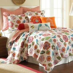 Abigail Quilt and Pillow Sham Set - Levtex Home -QUILTS Sales unnamed file 2772