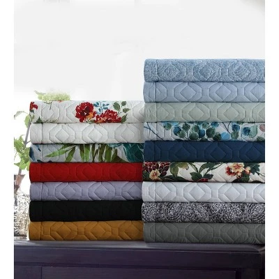 Lyon Floral Oversized Quilt Set - Tribeca Living Multicolored 4 Lyon Floral Oversized Quilt Set - Tribeca Living Multicolored - Image 2