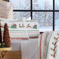 Great Bay Home Reversible Christmas Stripes 3-Piece Quilt Set With Shams Festive Collection