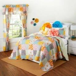 The Lakeside Collection Lakeside Chelsea Reversible Quilt - Vintage Patchwork Boho Bedspread -QUILTS Sales unnamed file 3296