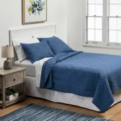Embroidered Cotton Quilt - Threshold™ Blue