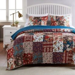 Barefoot Bungalow Poetry Quilt and Pillow Sham Set Classic