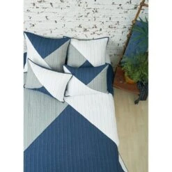 carol & frank Asymmetrical Twin Quilt -QUILTS Sales unnamed file 3400