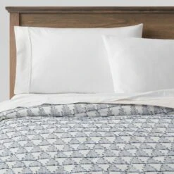 Cotton Clipped Triangle Quilt Off-White/Navy - Threshold™ 12 Cotton Clipped Triangle Quilt Off-White/Navy - Threshold™ -QUILTS Sales unnamed file 3604