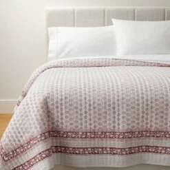 Threshold Designed W/Studio McGee Decorative Border Cotton Slub Wood Block Print Quilt Mauve - Threshold™ designed with Studio McGee -QUILTS Sales unnamed file 3641
