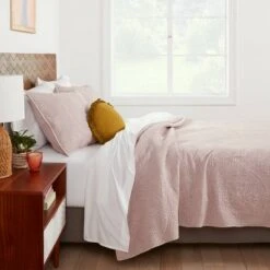 Medallion Stitch Quilt - Opalhouse Saffron