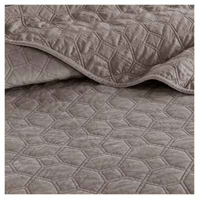 Madison Park Mercer Polyester Velvet Quilted Quilt Set Olive 4 Madison Park Mercer Polyester Velvet Quilted Quilt Set Olive - Image 2