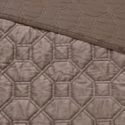 Madison Park Mercer Polyester Velvet Quilted Quilt Set Olive 16 Madison Park Mercer Polyester Velvet Quilted Quilt Set Olive -QUILTS Sales unnamed file 3720