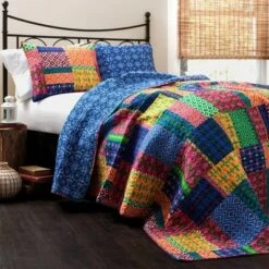 Lush Decor Misha 3 Piece Fuchsia/Navy Quilt Set - Lush Décor -QUILTS Sales unnamed file 4195