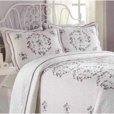 Modern Heirloom Gwen Bedspread White/Lavender 4 Modern Heirloom Gwen Bedspread White/Lavender - Image 2