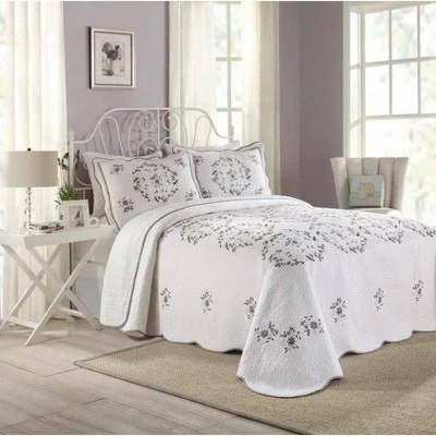 Modern Heirloom Gwen Bedspread White/Lavender 5 Modern Heirloom Gwen Bedspread White/Lavender - Image 3