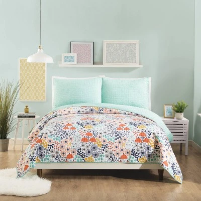 Mayflower Floral Quilt Set - Makers Collective 6 Mayflower Floral Quilt Set - Makers Collective - Image 4
