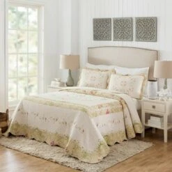 Prairie Bloom Bedspread - Mary Jane's Home Yellow -QUILTS Sales unnamed file 4610