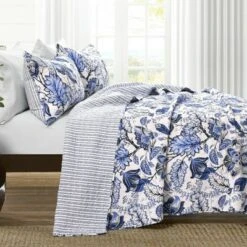 Lush Decor Lush Décor Cynthia Jacobean Quilt & Sham Set Blue