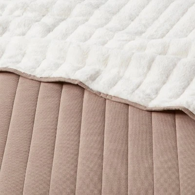 Reversible Faux Fur & Flannel Quilt - Threshold™ Cream 6 Reversible Faux Fur & Flannel Quilt - Threshold™ Cream - Image 4