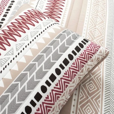 Lush Decor Southwest Stripe Quilt & Sham Set Red/Neutral - Lush Décor 6 Lush Decor Southwest Stripe Quilt & Sham Set Red/Neutral - Lush Décor - Image 4