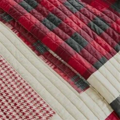 Woolrich Huntington Quilt Mini Set Red -QUILTS Sales unnamed file 5116