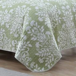 Rowland Quilt Set - Laura Ashley® Green -QUILTS Sales unnamed file 542