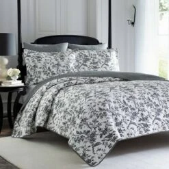 Amberley Quilt Set Laura Ashley 15 Amberley Quilt Set Laura Ashley -QUILTS Sales unnamed file 577