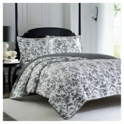Amberley Quilt Set Laura Ashley 17 Amberley Quilt Set Laura Ashley -QUILTS Sales unnamed file 579