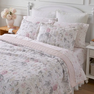 Pink Breezy Floral Quilt Set - Laura Ashley 6 Pink Breezy Floral Quilt Set - Laura Ashley - Image 4